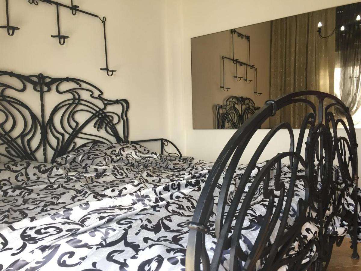Royal King And Queen Apartment For Luxury Life ساراندا المظهر الخارجي الصورة