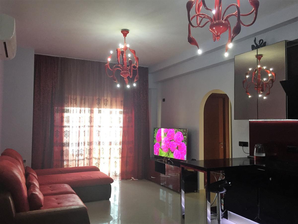 Royal King And Queen Apartment For Luxury Life ساراندا المظهر الخارجي الصورة
