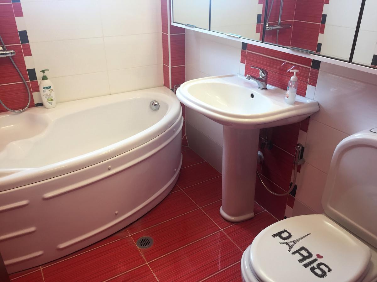 Royal King And Queen Apartment For Luxury Life ساراندا المظهر الخارجي الصورة