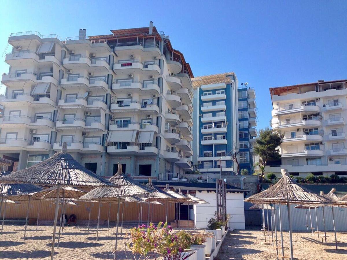 Royal King And Queen Apartment For Luxury Life ساراندا المظهر الخارجي الصورة