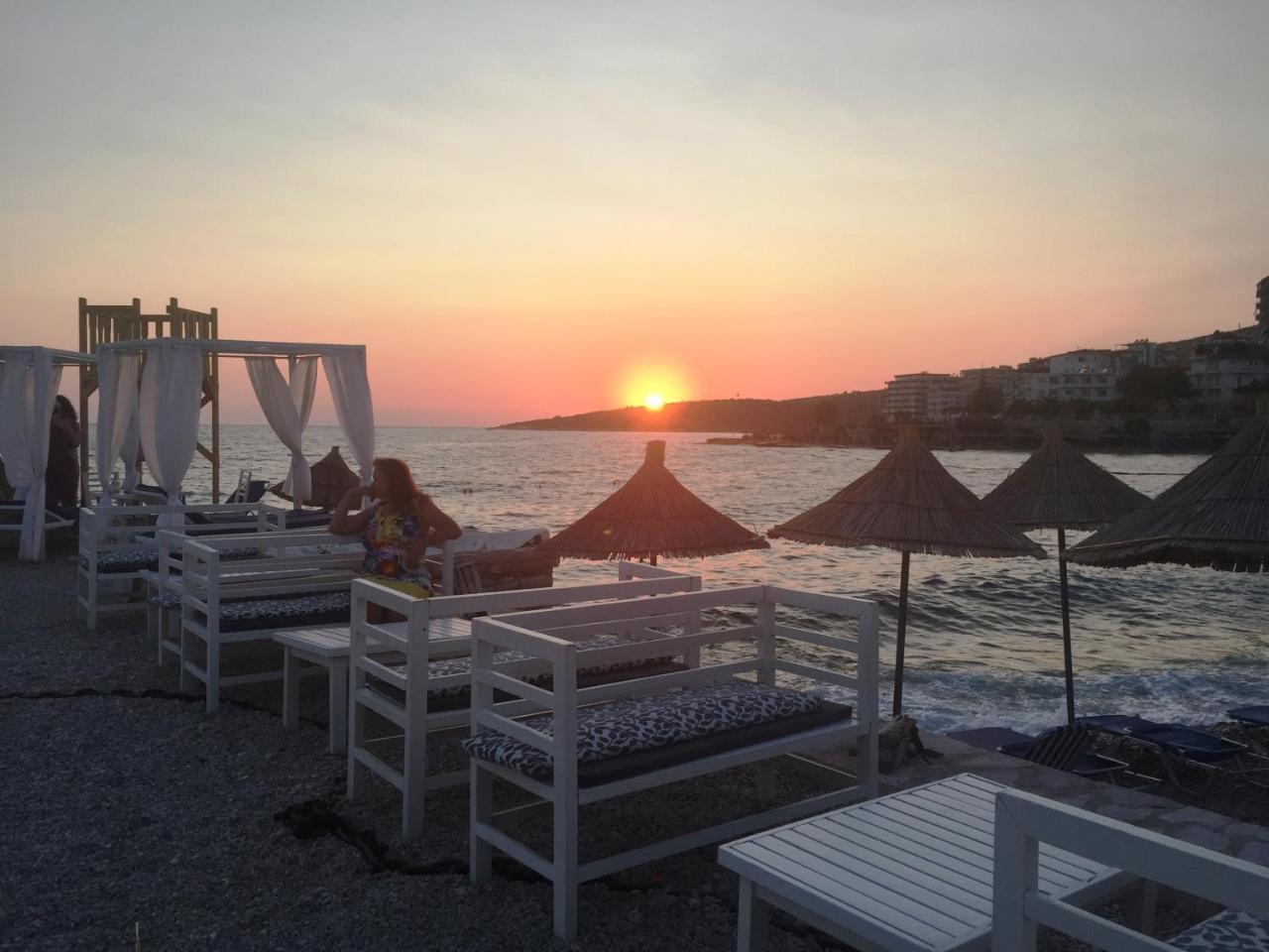 Royal King And Queen Apartment For Luxury Life ساراندا المظهر الخارجي الصورة